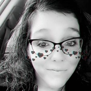 Meet your Posher, Karissa